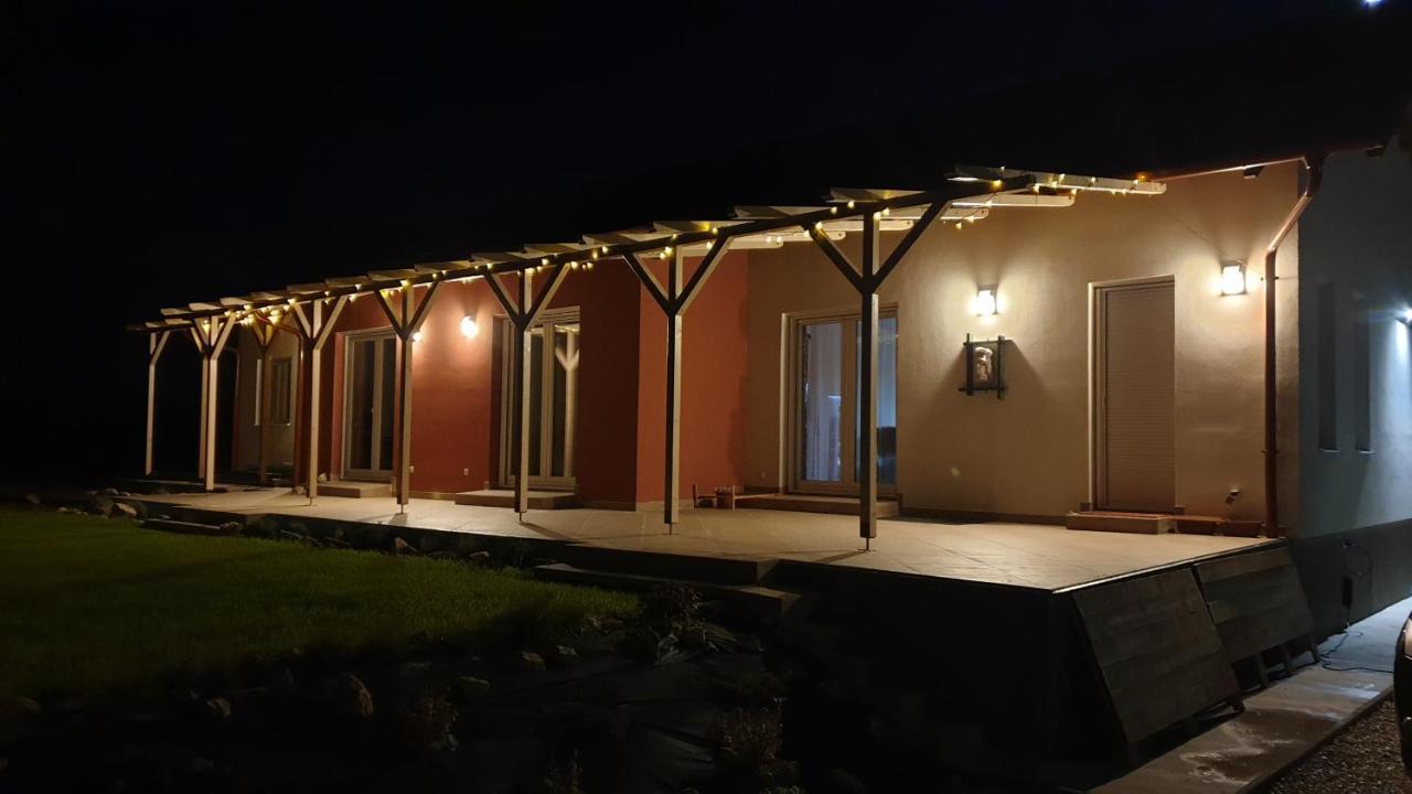 Búzavirág Apartmanház Balatonakali Exterior foto