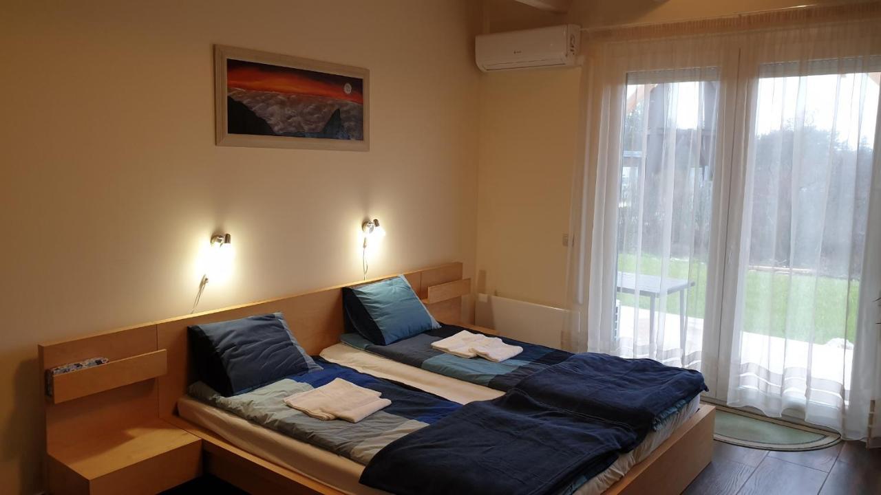 Búzavirág Apartmanház Balatonakali Exterior foto